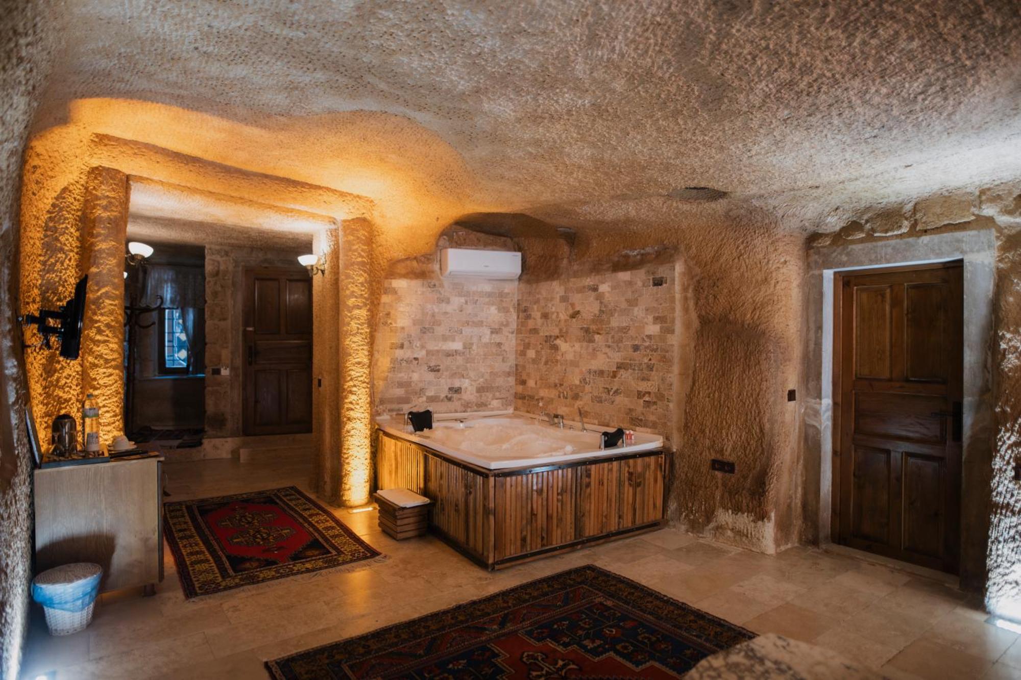 Cappadocia Cave Lodge เกอเรเม ภายนอก รูปภาพ